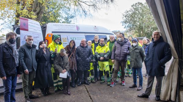Nuovo Ford Custom per la Misericordia di Firenze Campo di Marte